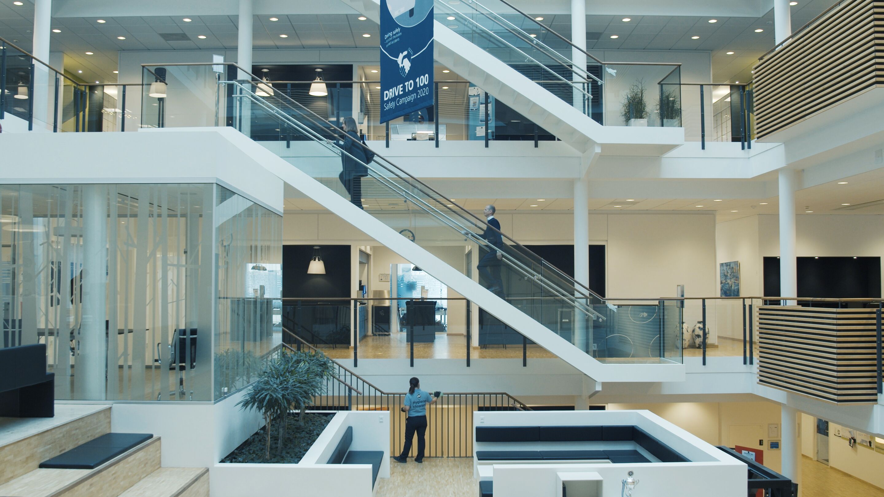 1595491539956460422.jpg 1595491539956460422.jpg